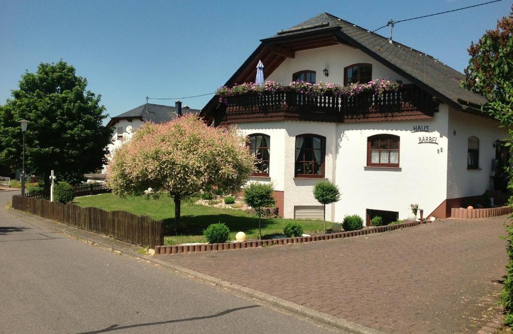 Haus Baerbel Apartment Geisfeld  ภายนอก รูปภาพ
