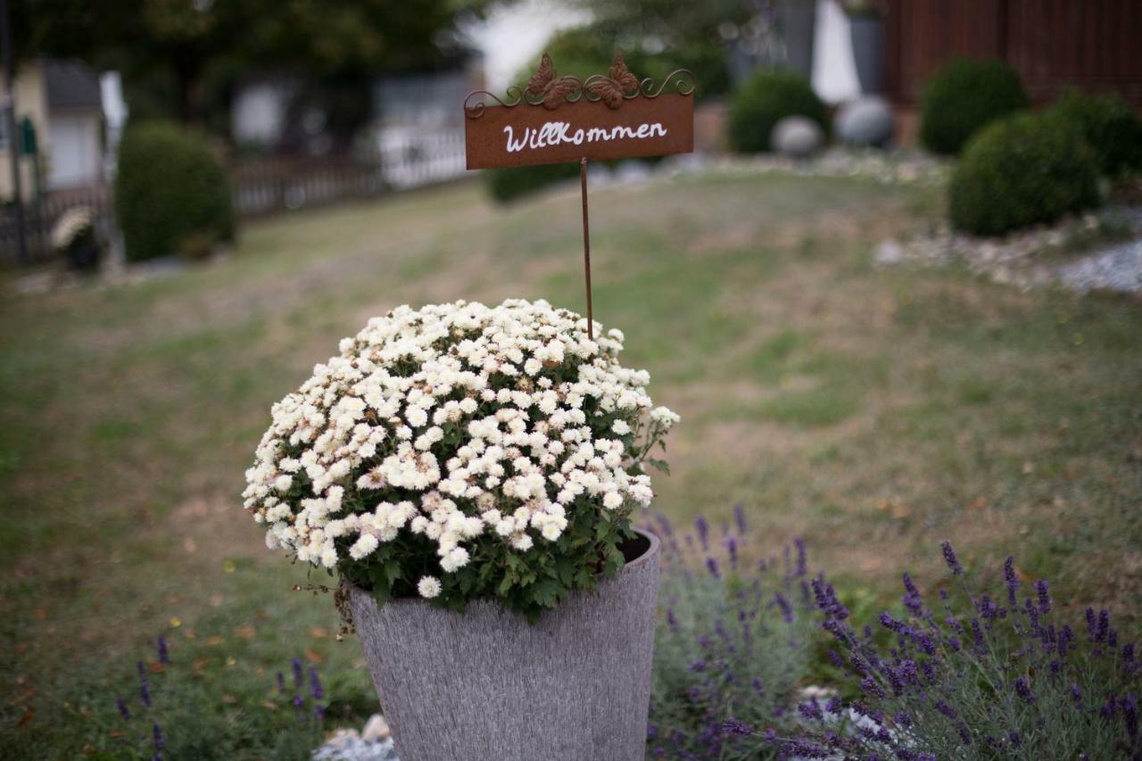 Haus Baerbel Apartment Geisfeld  ภายนอก รูปภาพ